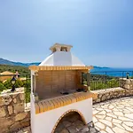 Vera Villa